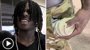 Chief Keef -- Flashes Cash ... Too Much Cheese for McDonald's