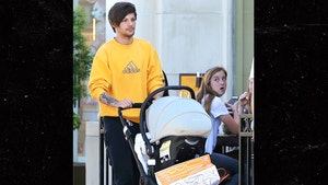 One Direction's Louis Tomlinson -- Strollin' Solo with Baby Freddie (PHOTOS)