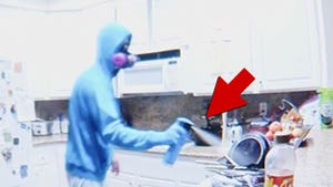 022626_man_poisons_food_primary