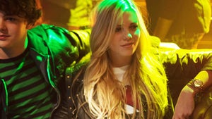 0409-Claire-Julien-Memba-Them-hero