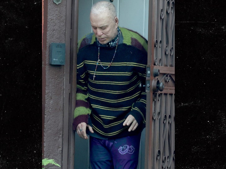 mickey rourke looking frail backggrid