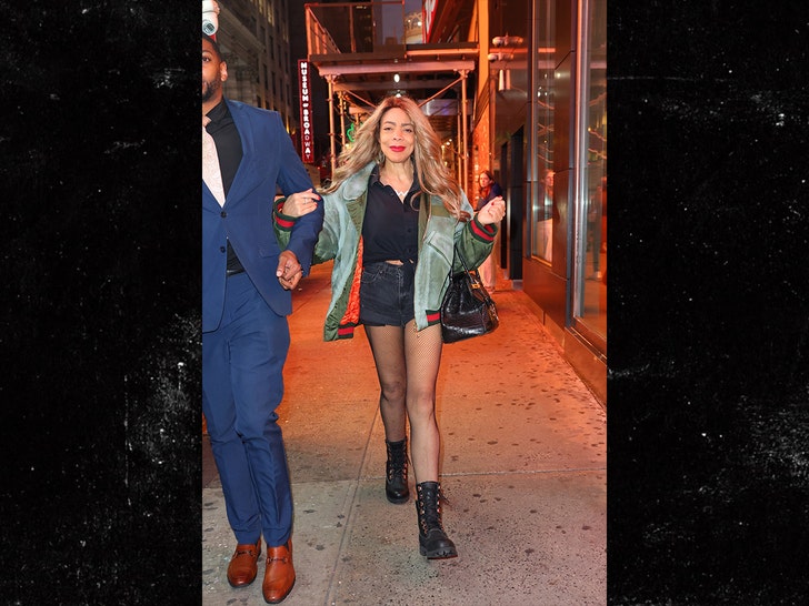 Wendy Williams times square bg 2