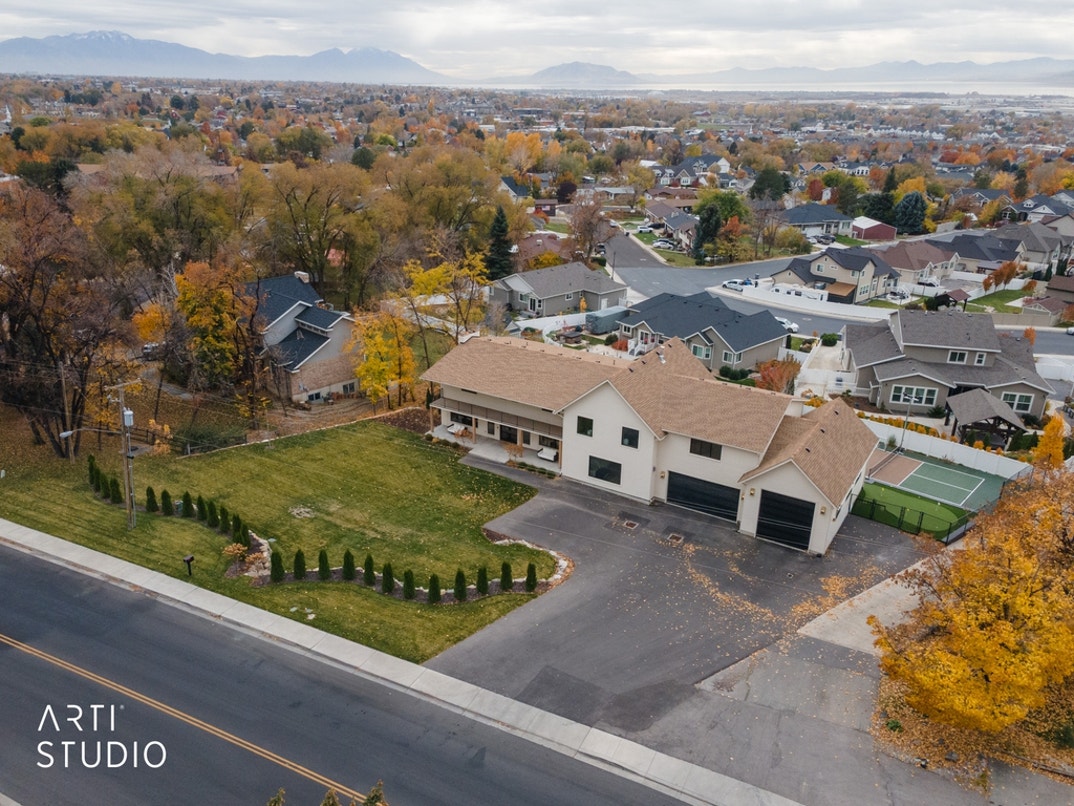 essi & Jordan Ngatikaura House 101