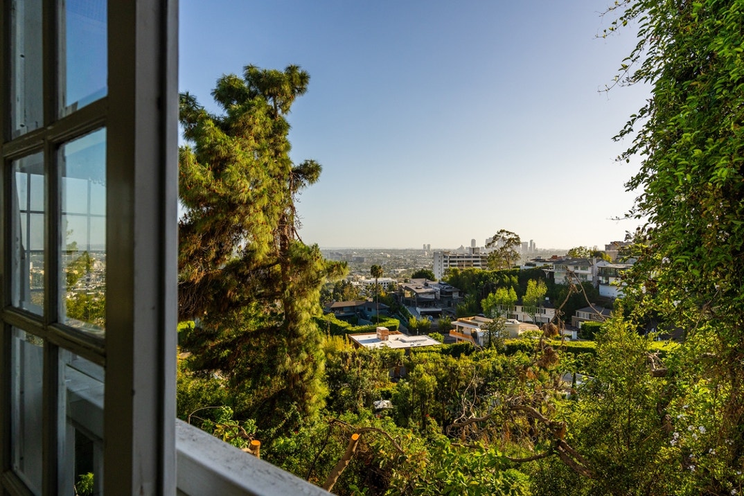 Richard Simmons Hollywood Hills New Photos 19