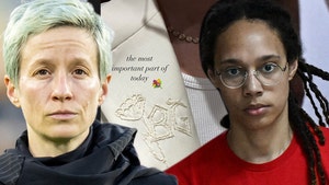 Megan Rapinoe Honors Brittney Griner At White House Medal of Freedom Ceremony
