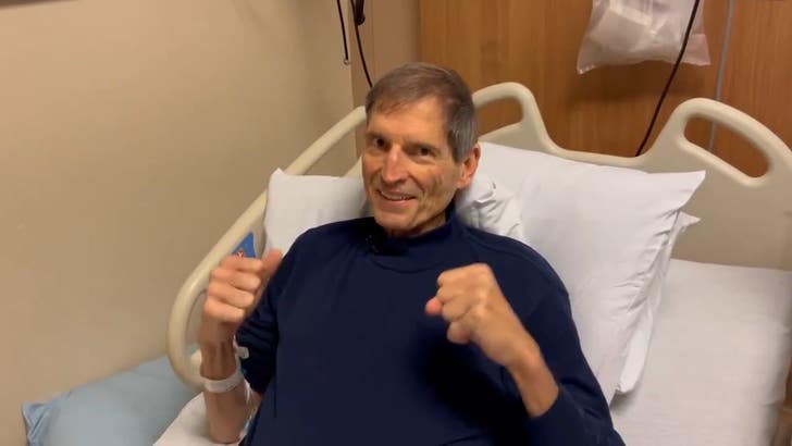 111225_bernie_kosar_2152197