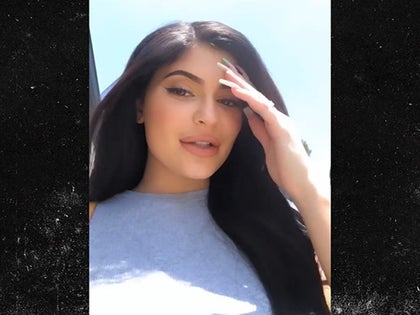 061819_kylie_jenner_primary
