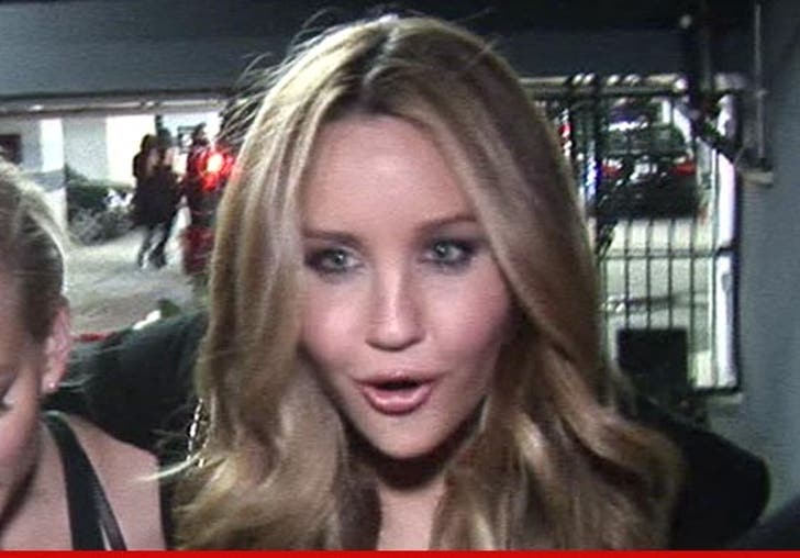 Amanda Bynes -- Parents to the Rescue :: 0918-amanda-bynes-tmz-2