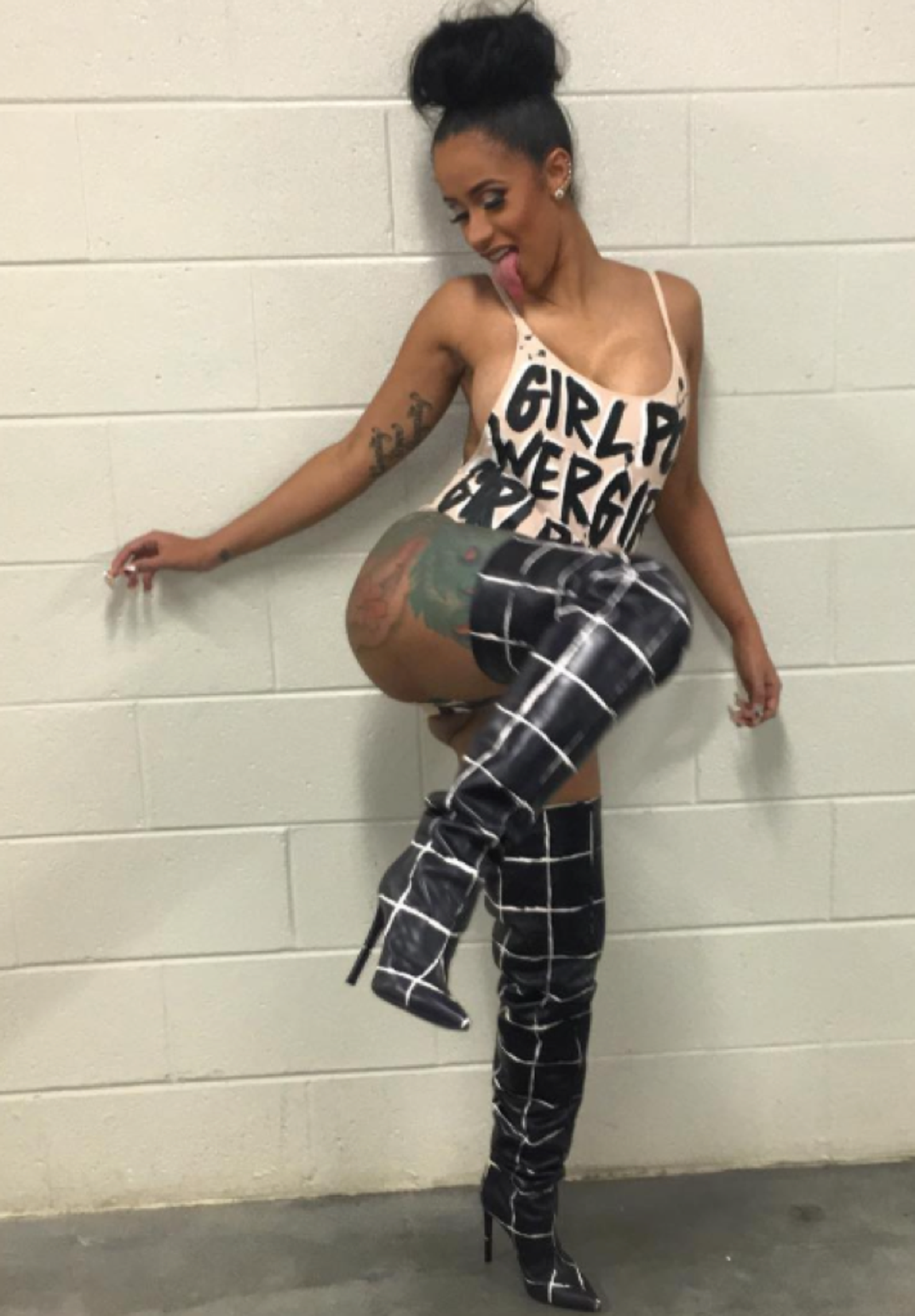cardi_b_hot_photos18