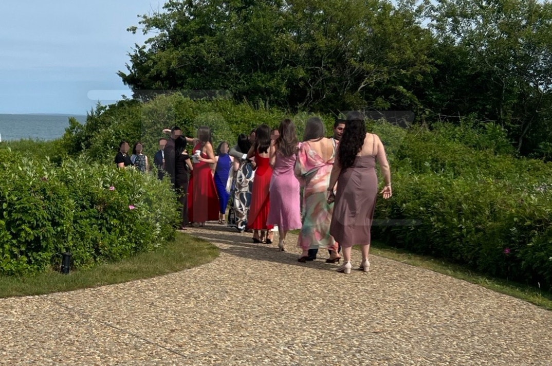 Wedding Guests Outside of Ocean House 0