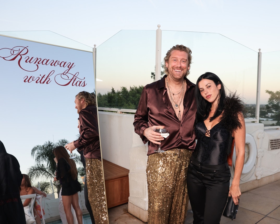 Zach Ashley & Victoria Villarroel