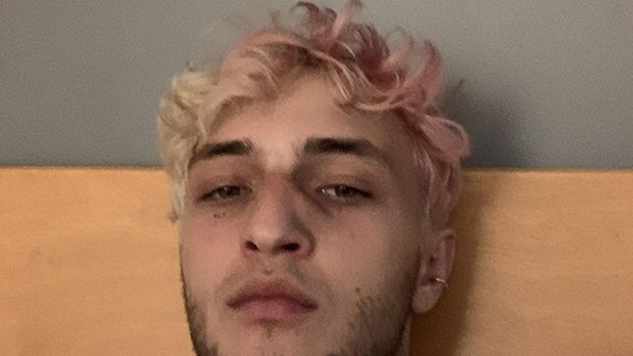Anwar Hadid is an antivaxxer who does not get the COVID vaccine