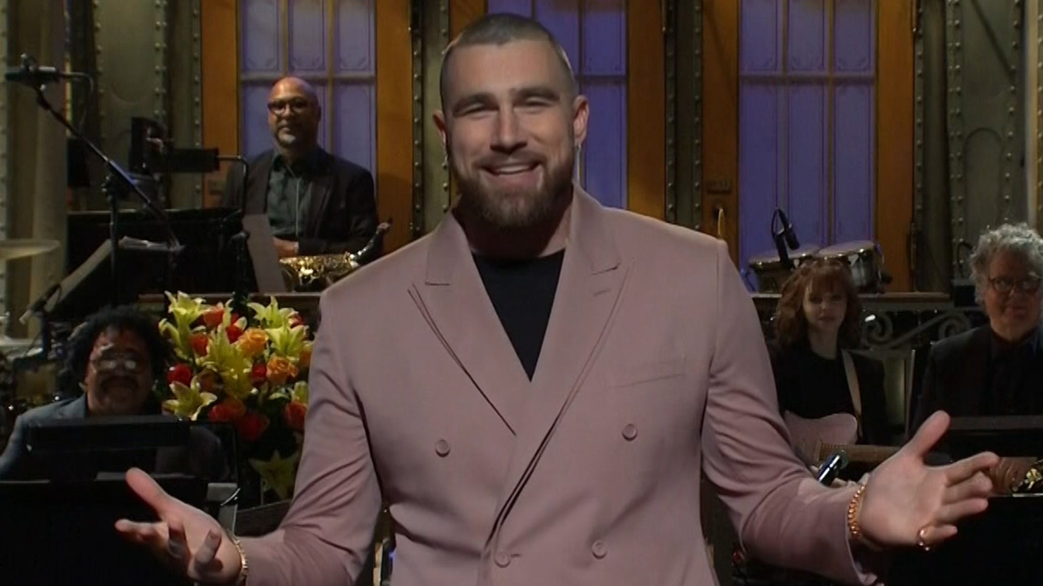 Travis Kelce Does Hilarious Patrick Mahomes Impression In ‘SNL’ Monologue