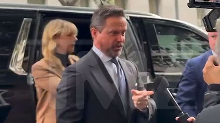 121725_alan_jackson_arrival_kal