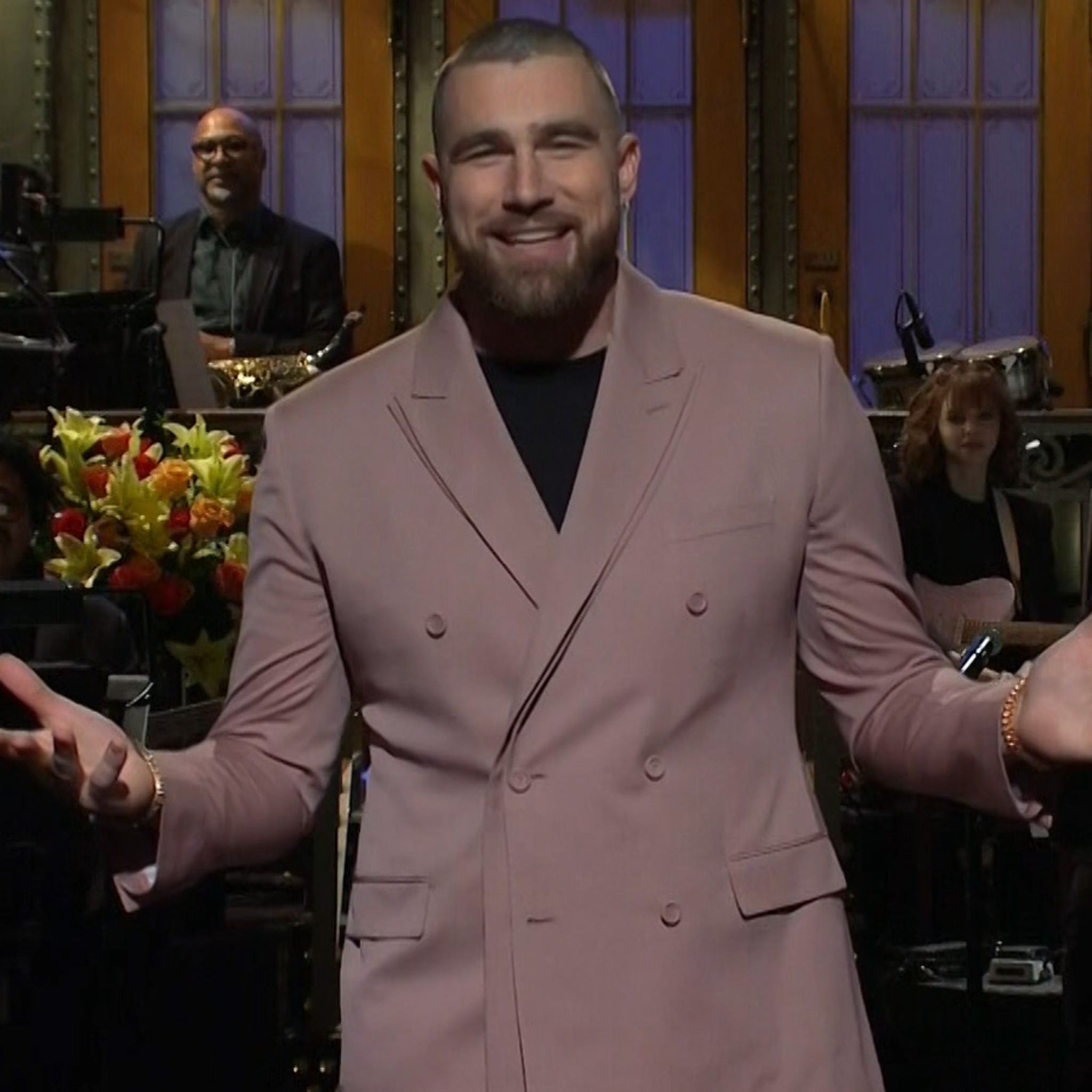 Travis Kelce Does Hilarious Patrick Mahomes Impression In 'SNL' Monologue