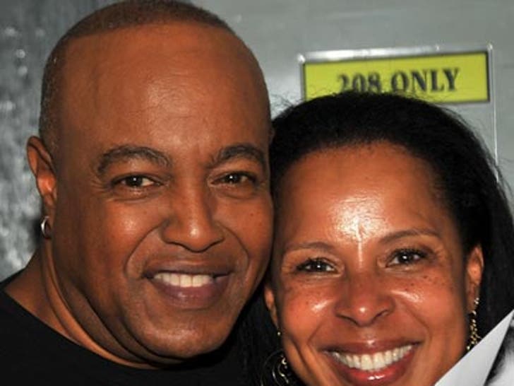 0525_REVEAL_Peabo_Bryson_17274248_wireimage