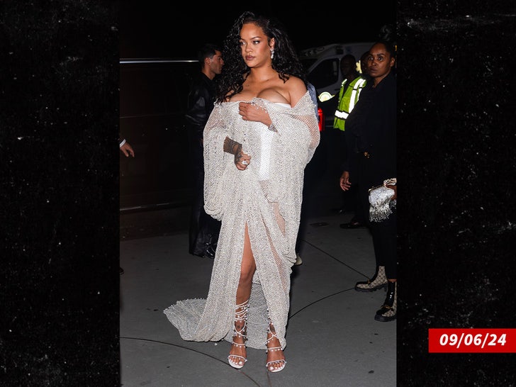 rihanna kencan di new york fashion week geser