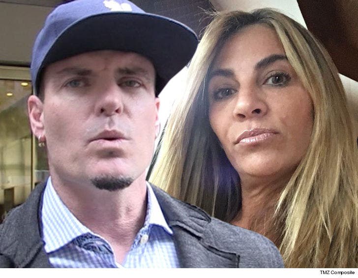 Vanilla Ice's Ex Doesn't Want Him Selling Any More of :: 0423-vanilla-ice-laura-van-winkle-tmz-instagram-4