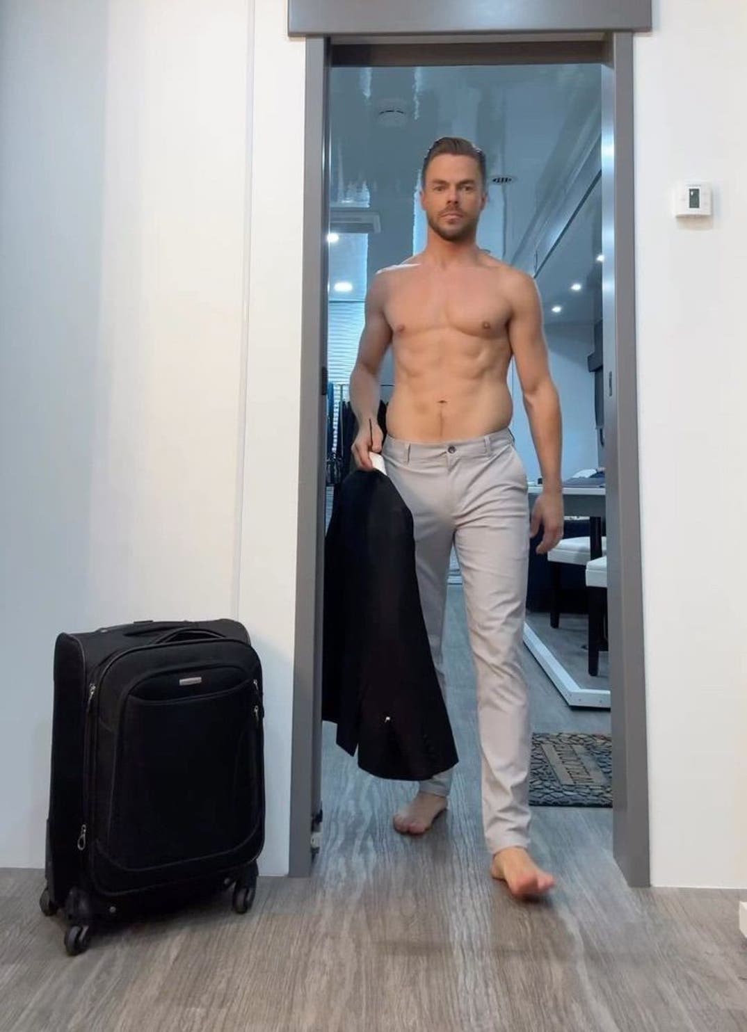 0516 Derek Hough Hot Shots 6