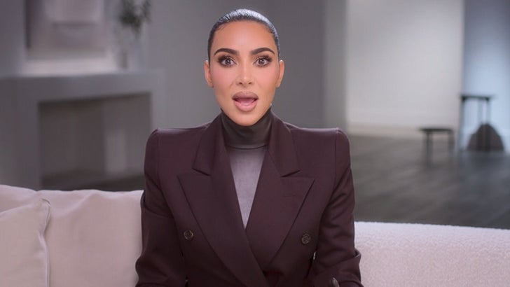 Kim Kardashian, Kanye'nin Yıllardır Yaptığı Saldırılar İçin Ailesinden Özür Diledi