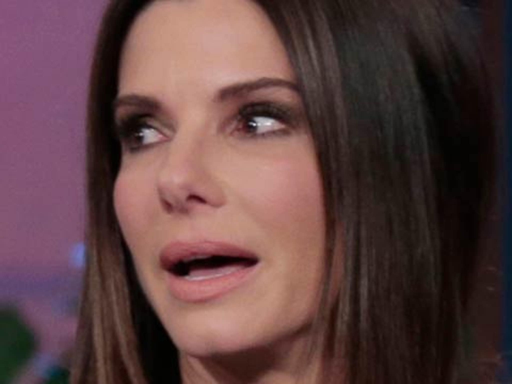 Sandra Bullock dials 911 from inside cupboard after stalker breaks into  house with love letter, The Independent