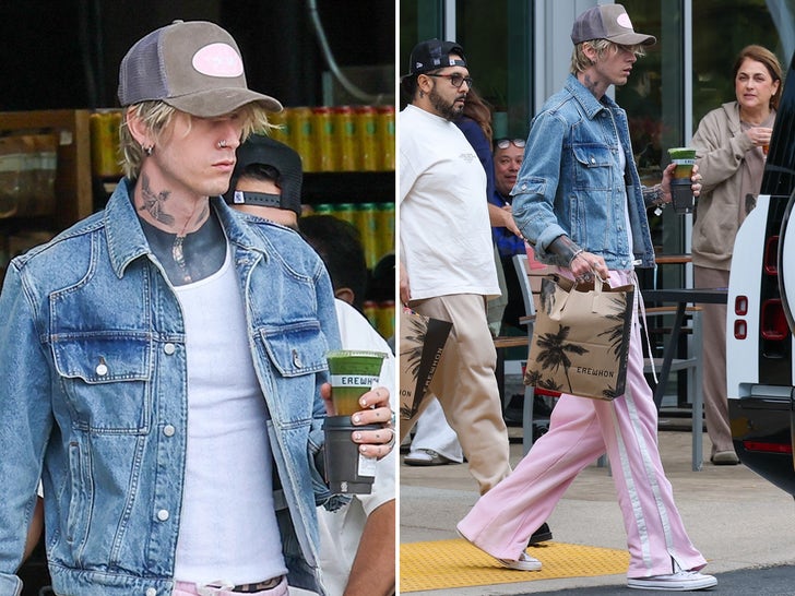 0505-Megan-Fox-And-Machine-Gun-Kelly-Grocery-Shopping-At-Erewhon-primary-2
