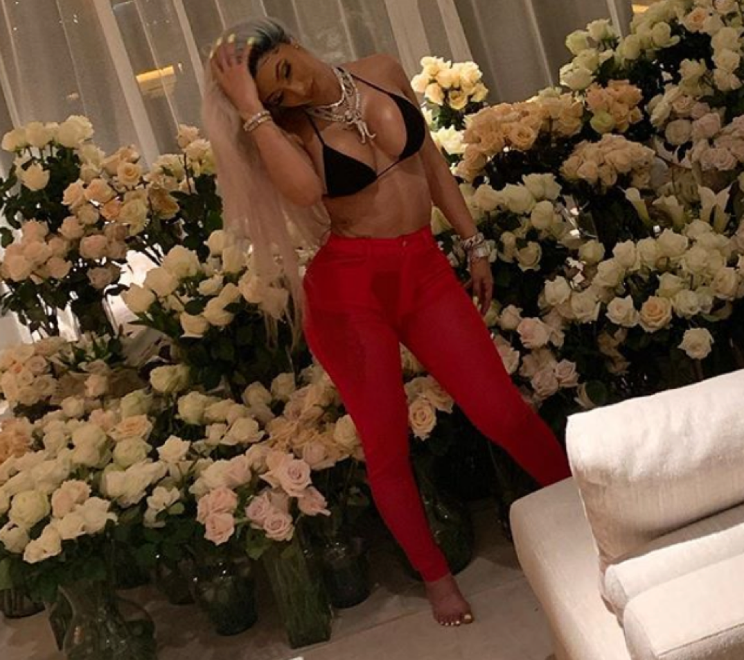 Cardi B Hot Shots photos 082100