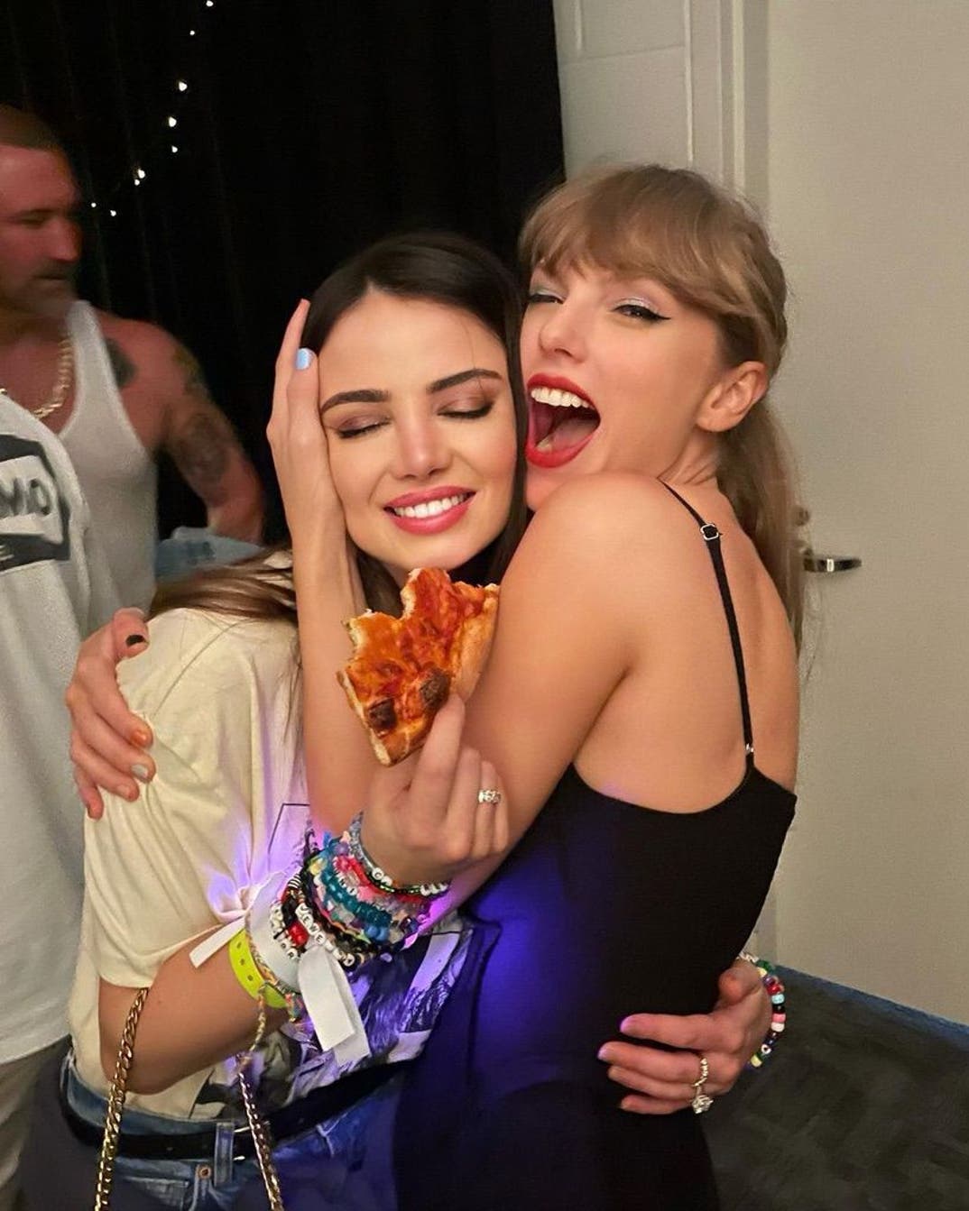 Kaleigh Teller and Taylor Swift