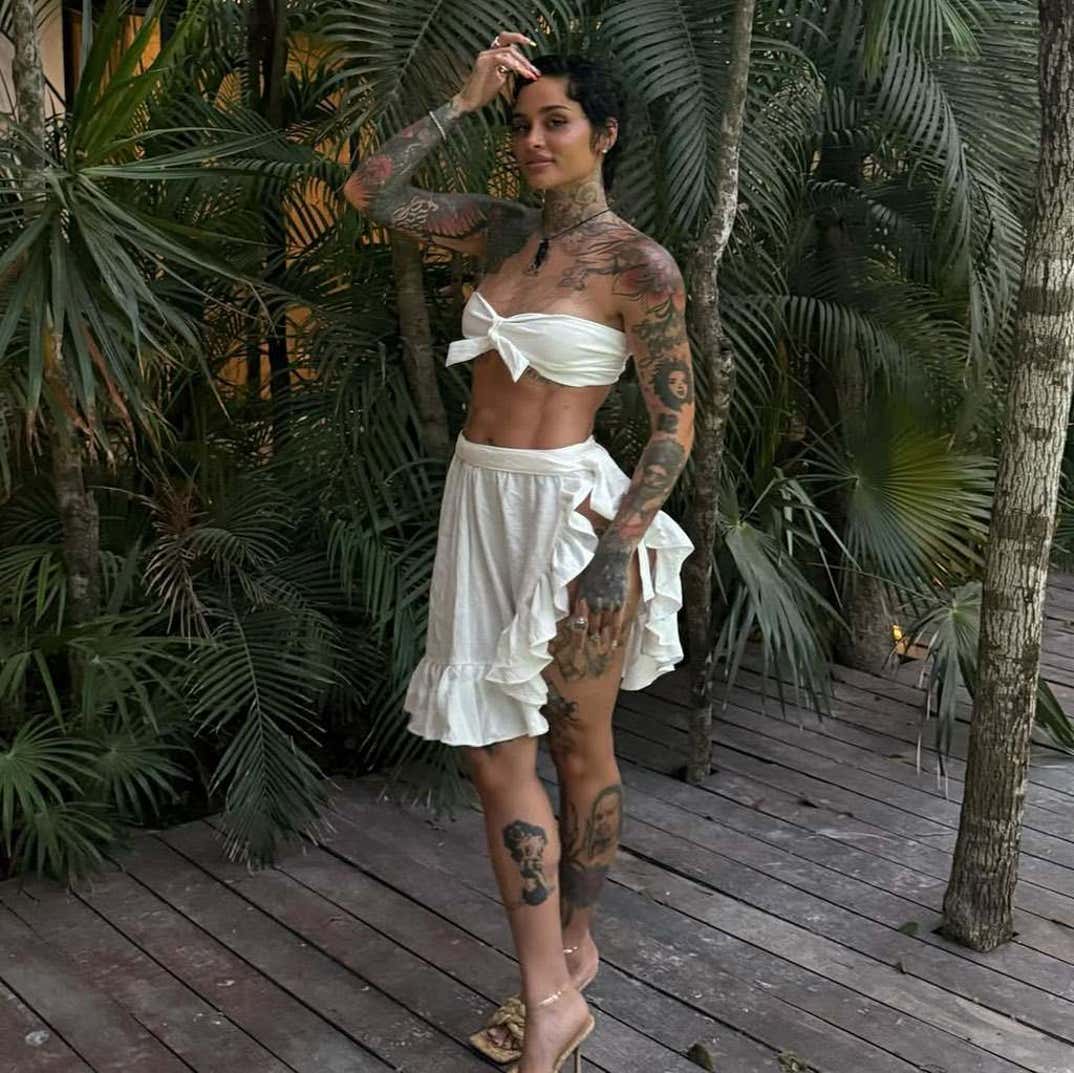 Kehlani Hot Shots 14