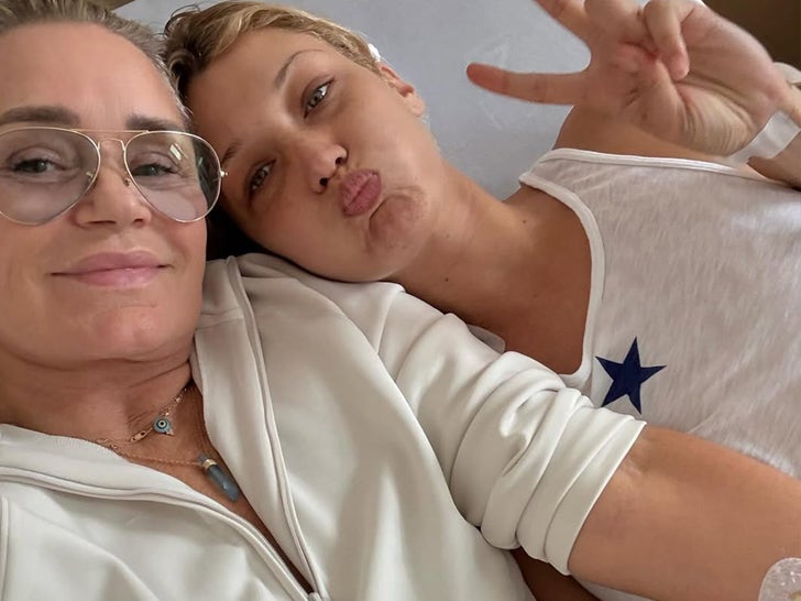 Yolanda Hadid Feels 'Hopelessness' as Daughter Bella Hospitalized Due to Lyme Disease