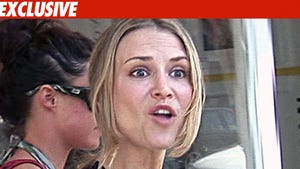 LAPD Rescues Brooke Mueller -- Or At Least Her Wallet