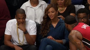 Jay Z & Beyonce -- UNITED FRONT ... at Brooklyn Nets Game
