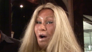 1129-jocelyn-wildenstein-TMZ-01