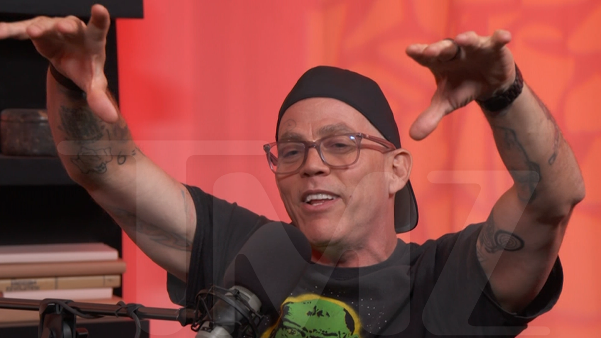 Steve-O's Skydiving Stunt Almost Turns Fatal!