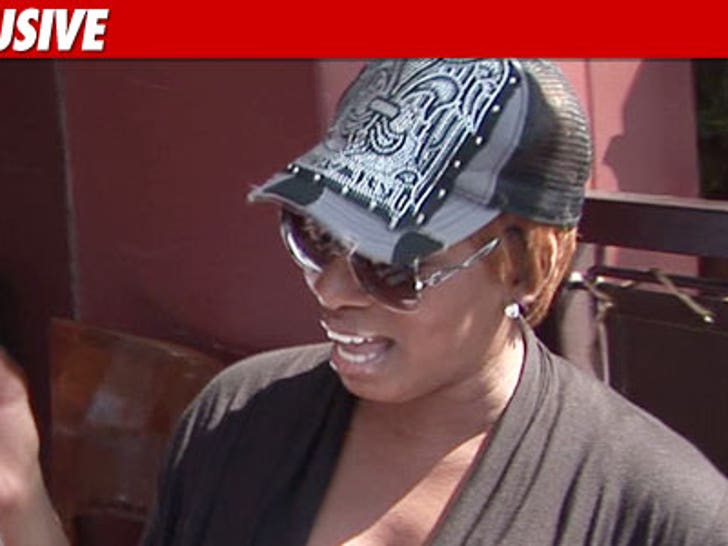 0509_nene_leakes_EX_TMZ_02