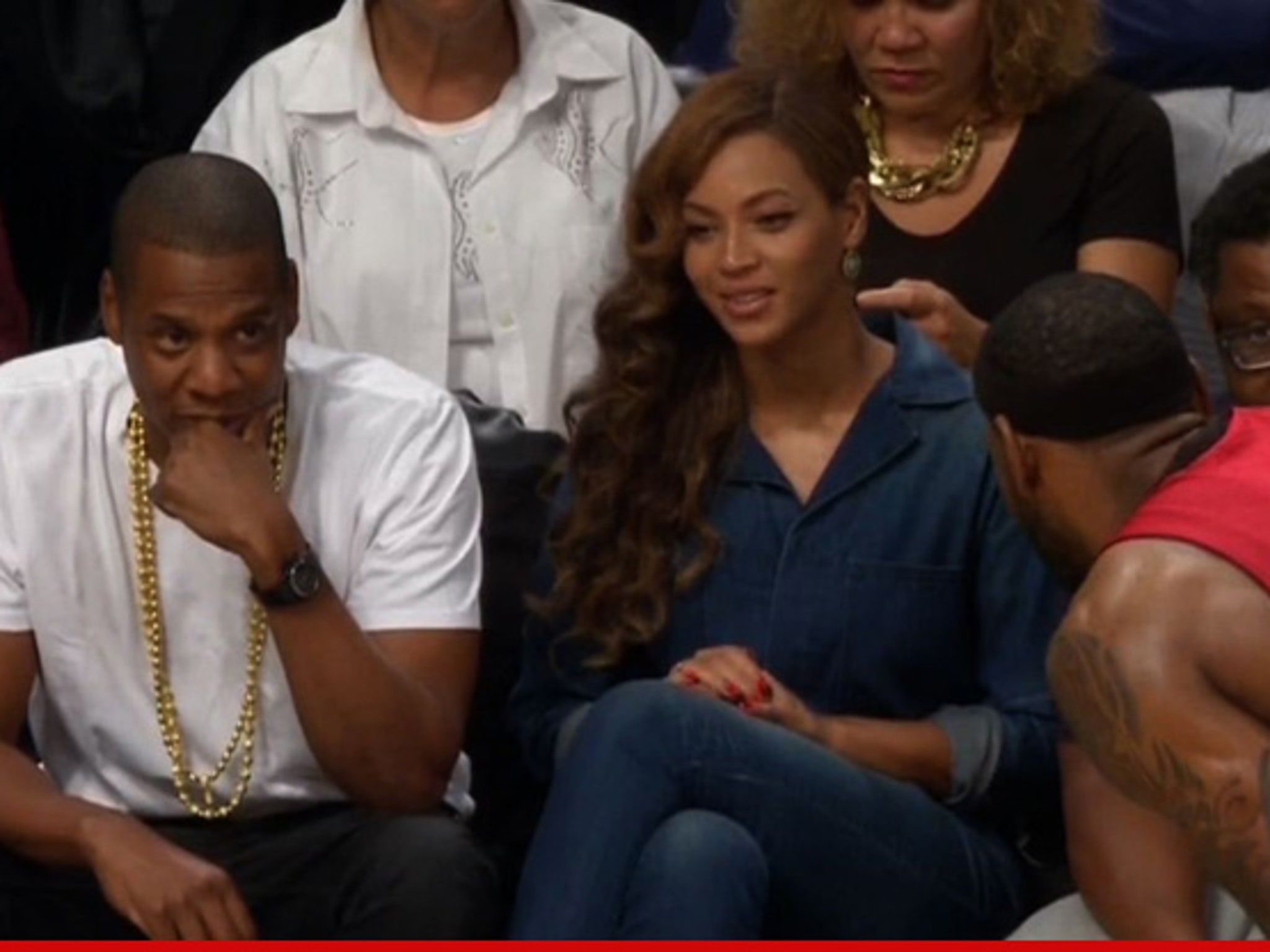 Jay Z and Beyoncé Attended a Nets Game Hours After Solange Video