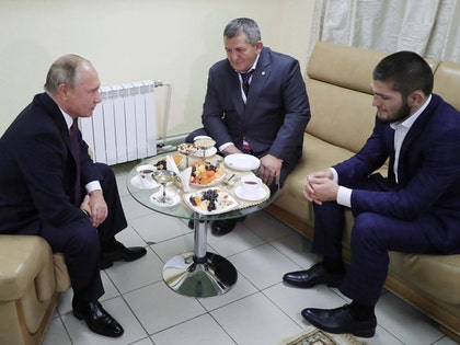 1010_khabib_putin-meet-getty