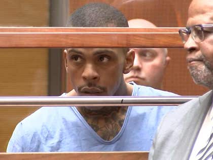 040419_eric_holder_court_primary