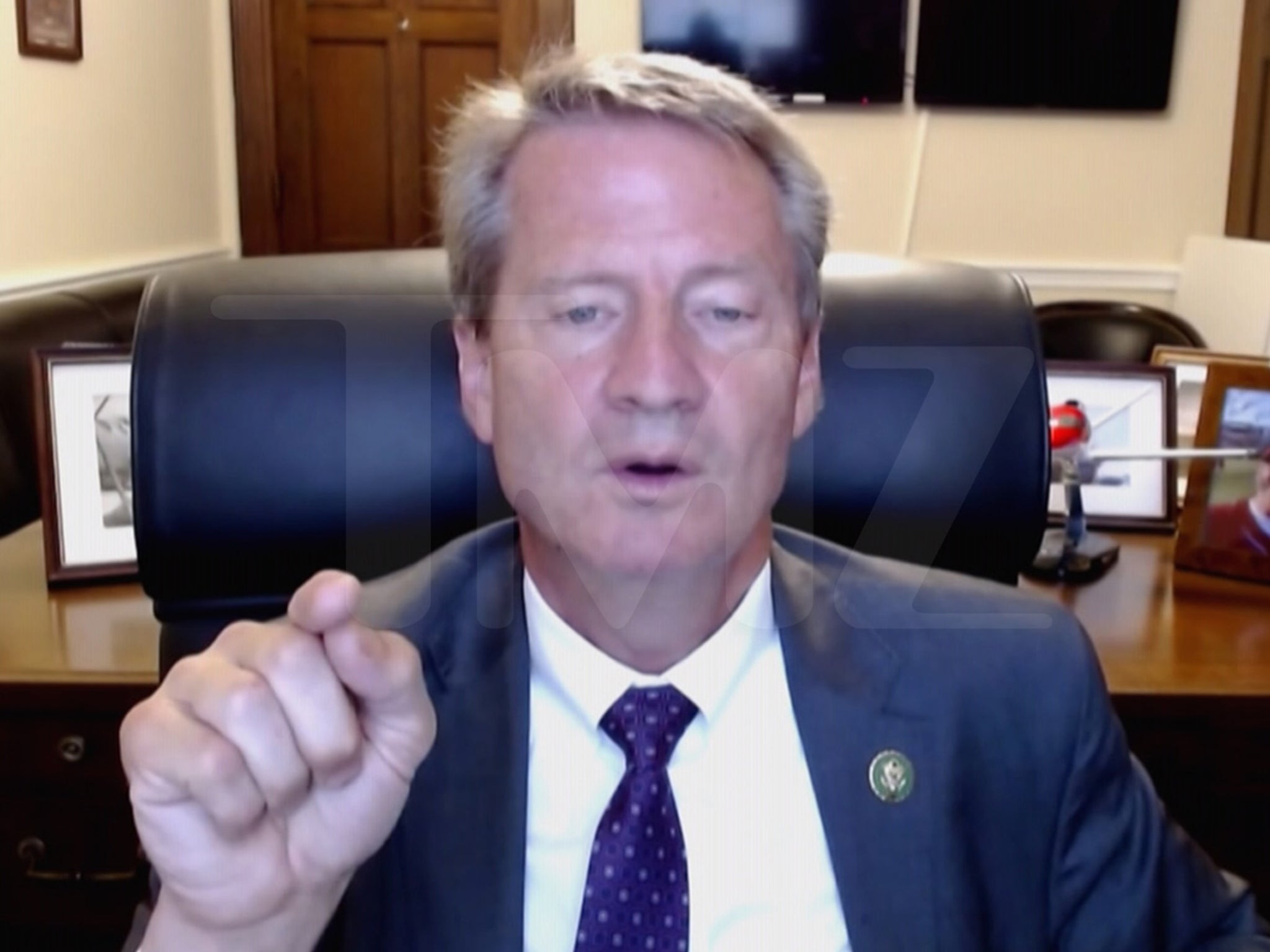 Tim Burchett on X: I had a Mokele-Mbembe sighting today knocking