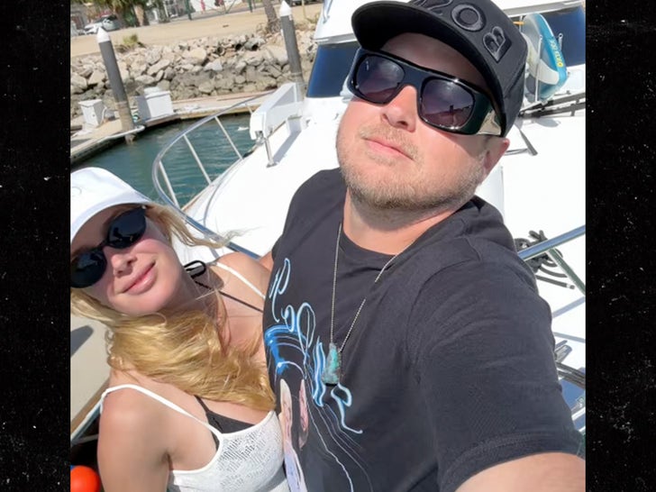 0317-Spencer-Pratt-heidi-Montag-CABO-SUB2