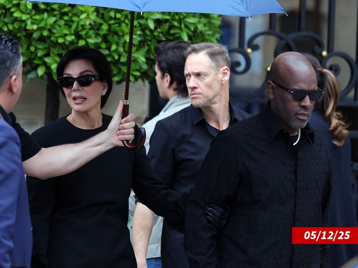 Kris Jenner and her boyfriend Corey Gamble arrived in Paris to attend the trial related to Kim Kardashian MEGA 2