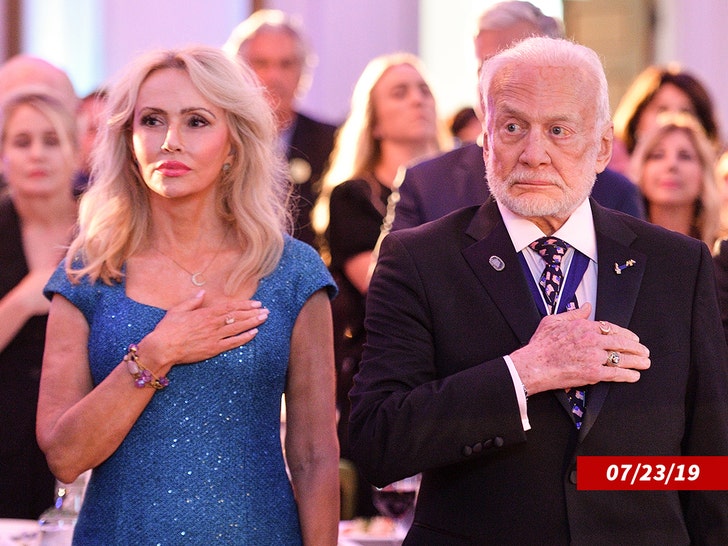 buzz-aldin-anca-faur-sub-getty-1