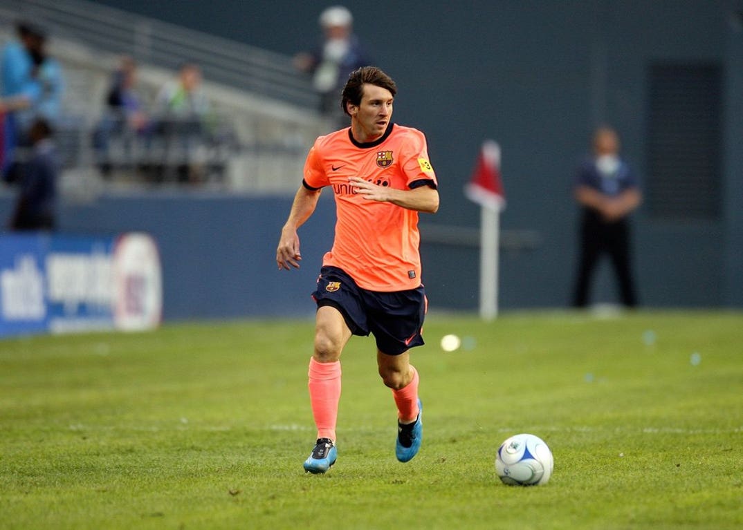 Lionel Messi On The Field Photos 1