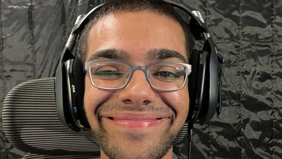 1119-N3on-Social-Shots-PRIMARY