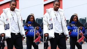 0221-Simone-Biles-Jonathan-Owens-Frigin-Diff-hero