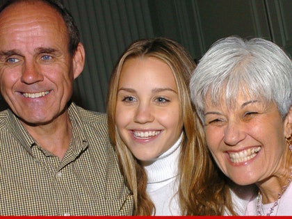 0725_lynn_rick_amanda_bynes_article_getty