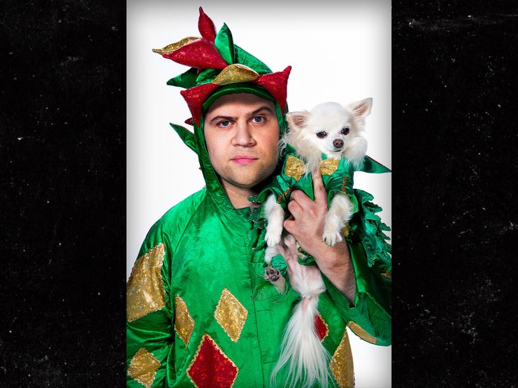 Mr. Piffles, Piff the Magic Dragon’s Beloved Chihuahua, Dead at 16