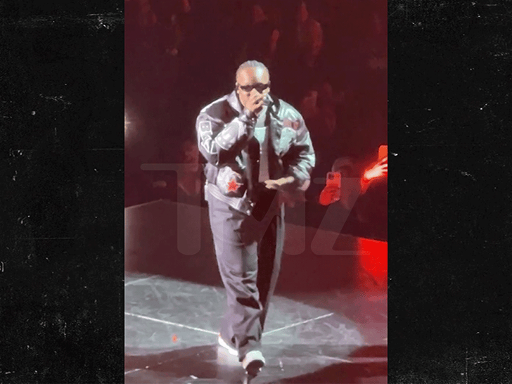 111025_brandy_monica_kelly_rowland_ll_cool_j_mario_ot_genasis_performing_primary