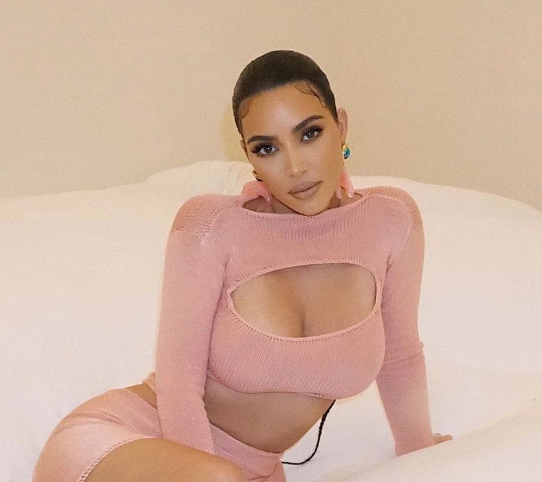 kim-kardashian-2020-hot-shots-photos17