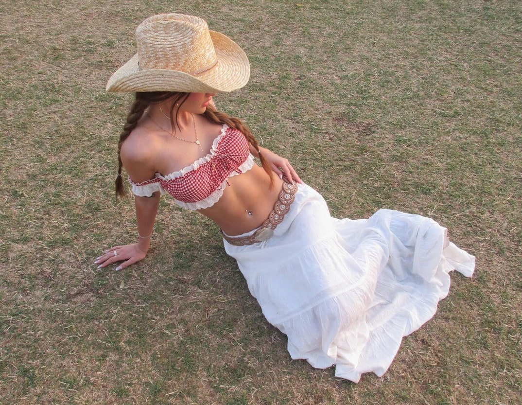 Sexy Photos Of Sami Sheen In a Bikini From Her Instagram 8